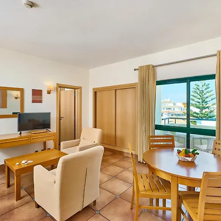 Oceanus Aparthotel 4*