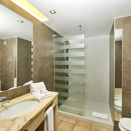 Oceanus Aparthotel