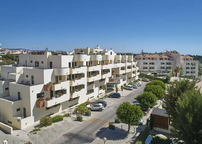 Oceanus Aparthotel 4*